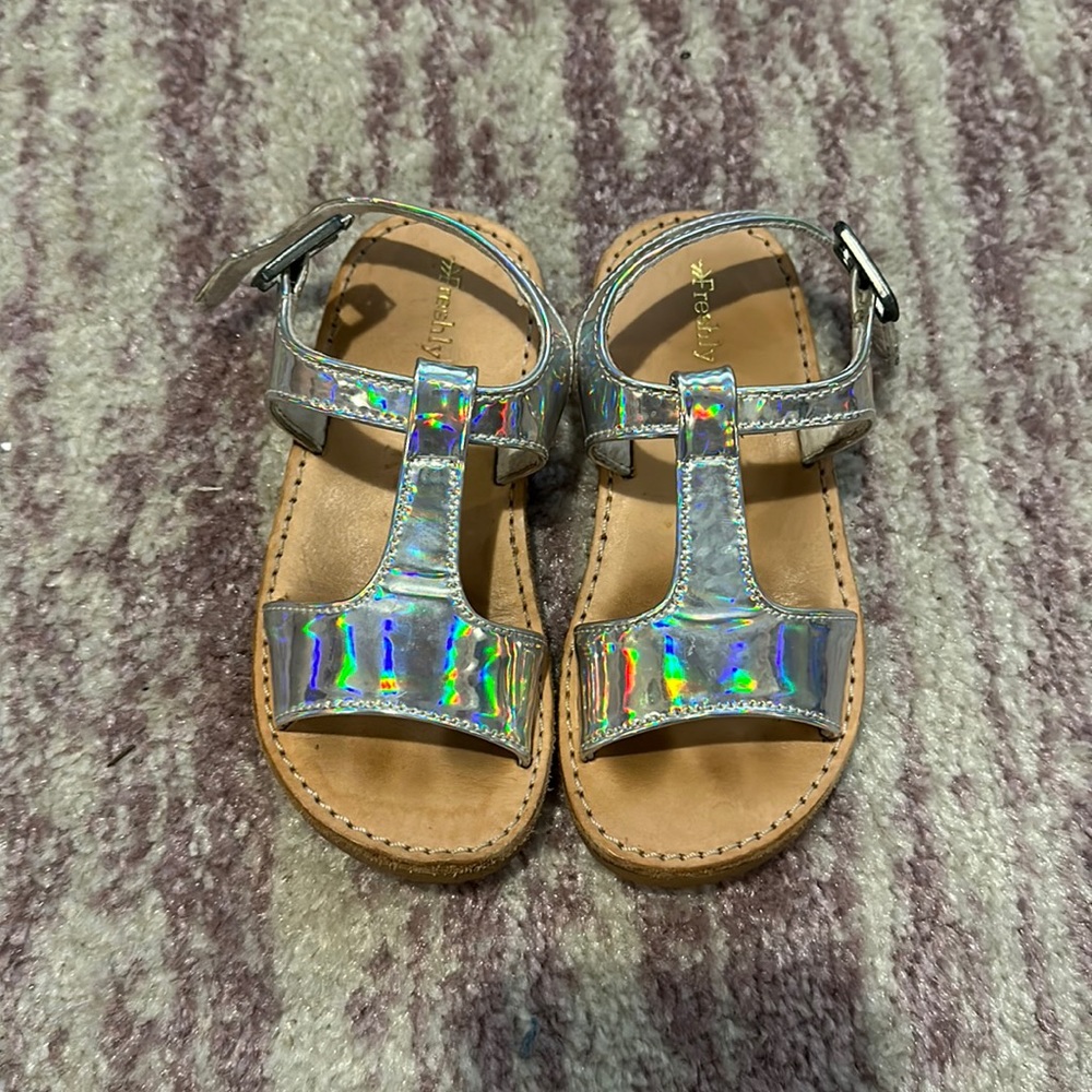 Freshly Picked Toddler size 8 sandals